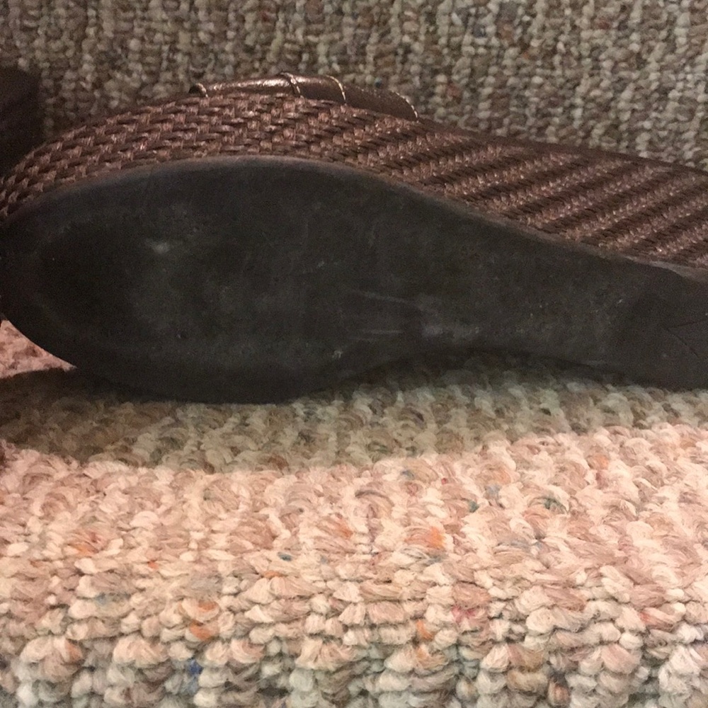 Shoes - Picture 4 of 4